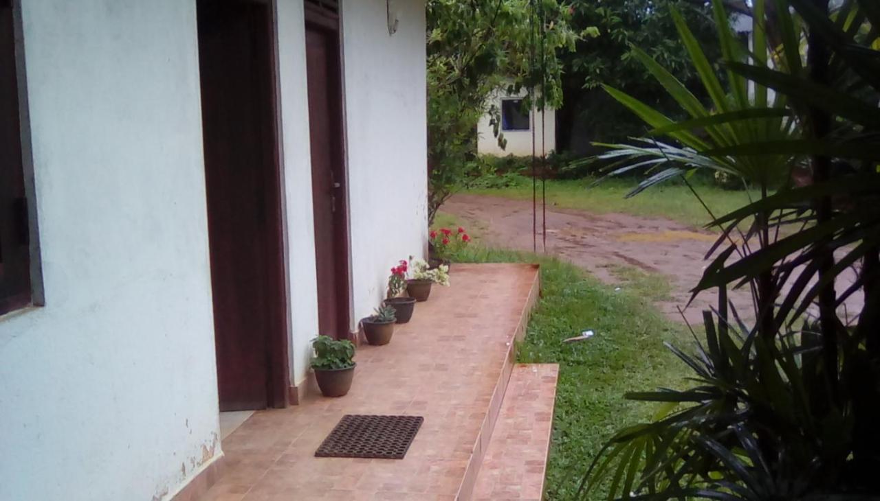 Leaf Guest House Gampola Buitenkant foto